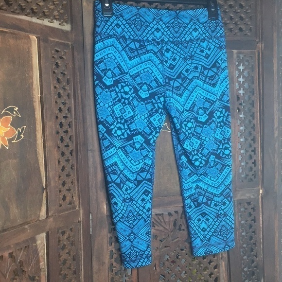 Material Girl Active Capri legging - Picture 2 of 4